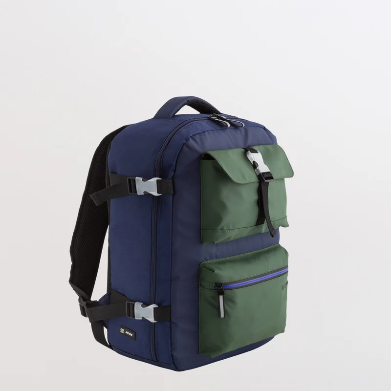 كاربيزا حقائب طاقم الطائرة